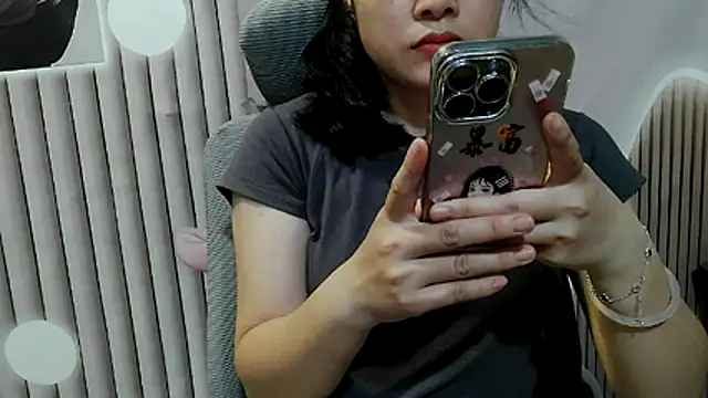 Snapshot of Emachiii chatting on September 22, 1:51 am Emachiii online show from September 22, 1:51 am