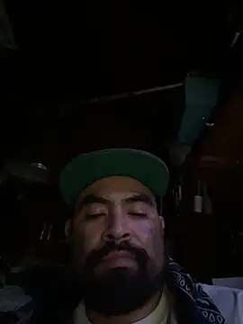 Snapshot of Jonathanfrom420 chatting on November 7, 3:23 pm Jonathanfrom420 online show from November 7, 3:23 pm