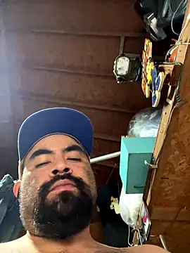 Snapshot of Jonathanfrom420 chatting on January 5, 5:38 pm Jonathanfrom420 online show from January 5, 5:38 pm