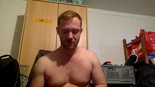 Snapshot of T_R_1992 chatting on June 10, 7:13 pm T R 1992 online show from June 10, 7:13 pm