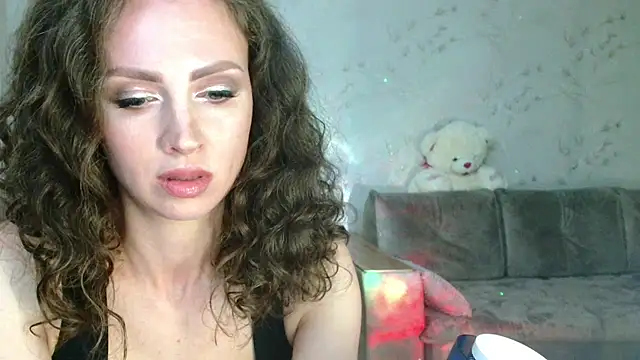 Snapshot of Amber_Carrol chatting on May 28, 5:43 pm Amber Carrol online show from May 28, 5:43 pm
