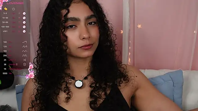 Snapshot of Victoria_Curly chatting on September 22, 12:45 am Victoria Curly online show from September 22, 12:45 am