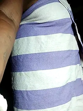 Nude-Priya2 online show from April 21, 9:59 am