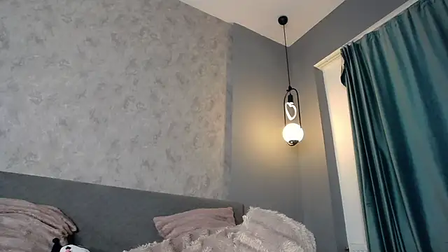 ScarlettJakobs online show from April 11, 7:45 am