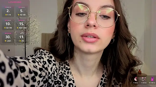 Real cutie1 online show from May 30, 12:57 pm