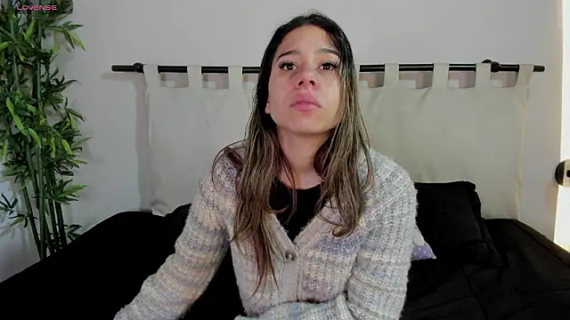 Rachell criss online show from March 17, 4:17 am