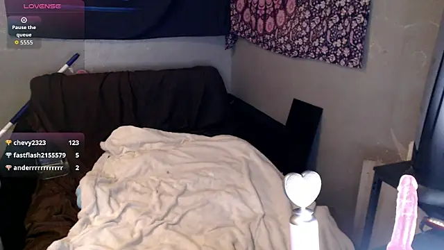 London Ray online show from January 19, 6:28 am