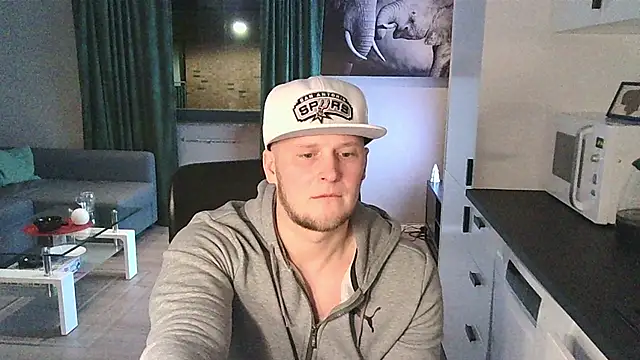 Dartanjanas13 online show from February 18, 8:16 pm