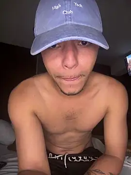 Snapshot of Mlkrrp chatting on September 29, 12:27 am Mlkrrp online show from September 29, 12:27 am