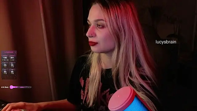 Lucyinthesheets online show from October 1, 7:42 pm