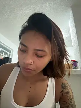 Nia Desire online show from January 17, 5:12 am