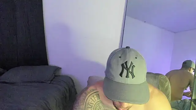 ThiagoLugo online show from November 30, 10:14 pm