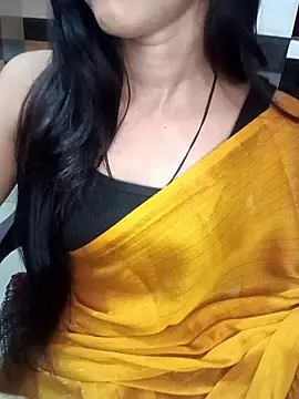 Queen Pooja7 online show from October 19, 4:51 pm