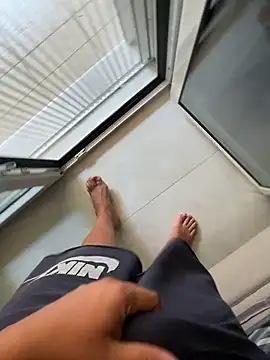 Snapshot of Mrdim26 chatting on October 1, 7:25 am Mrdim26 online show from October 1, 7:25 am