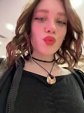 lucy-joy online show from January 18, 9:24 am