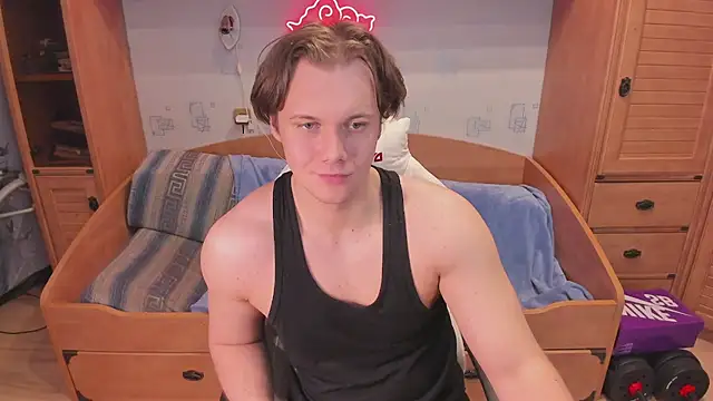 Dexter Bennett online show from April 10, 2:39 am