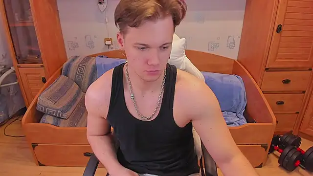 Dexter Bennett online show from April 15, 1:07 pm