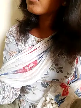 Snapshot of AnkitaDevi chatting on July 2, 5:02 am AnkitaDevi online show from July 2, 5:02 am