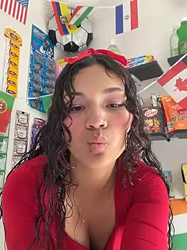 Snapshot of Camilla_Miller01 chatting on June 26, 7:18 pm Camilla Miller01 online show from June 26, 7:18 pm