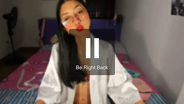 Snapshot of Anais_lux chatting on May 19, 11:55 pm Anais lux online show from May 19, 11:55 pm