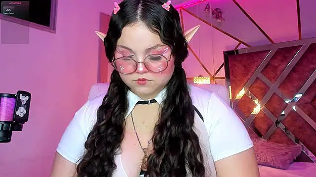 ShylySweet online show from February 26, 6:23 am