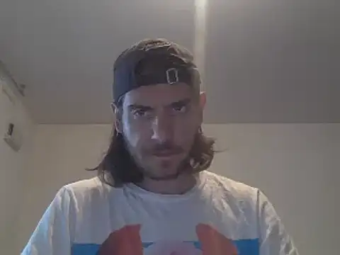 Snapshot of captainckring chatting on May 5, 6:21 am captainckring online show from May 5, 6:21 am