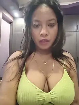 Snapshot of hornyzinia123 chatting on May 25, 3:01 am hornyzinia123 online show from May 25, 3:01 am