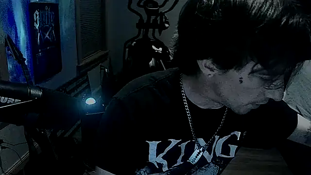 Snapshot of LEVIATHANX666 chatting on May 5, 3:47 am LEVIATHANX666 online show from May 5, 3:47 am