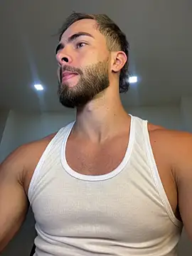 Snapshot of MaxDell chatting on July 27, 11:12 pm MaxDell online show from July 27, 11:12 pm
