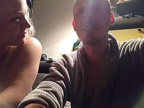 Snapshot of rajda23 chatting on September 14, 12:43 am rajda23 online show from September 14, 12:43 am