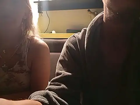 Snapshot of rajda23 chatting on October 18, 10:21 pm rajda23 online show from October 18, 10:21 pm