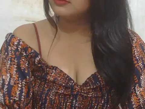 POOJA 199 online show from May 30, 7:49 am