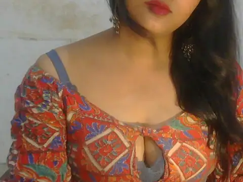 POOJA 199 online show from July 22, 8:39 am