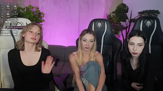Snapshot of VivianSweet_ chatting on April 25, 1:41 pm VivianSweet online show from April 25, 1:41 pm
