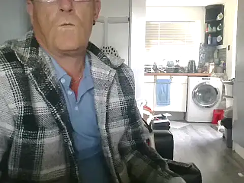 hefin18 online show from February 4, 11:38 am