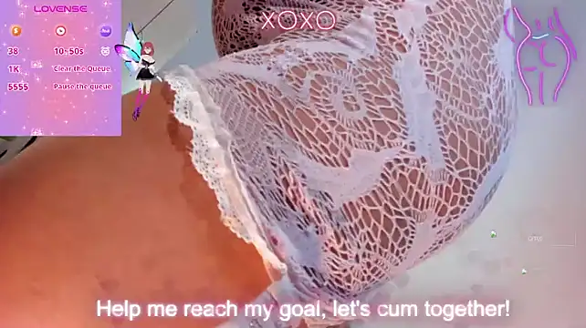 BrandyQueenx online show from December 3, 6:54 am