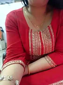 Snapshot of roshni_agrawal0 chatting on February 7, 7:39 pm roshni agrawal0 online show from February 7, 7:39 pm