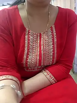 Snapshot of roshni_agrawal0 chatting on February 11, 6:24 pm roshni agrawal0 online show from February 11, 6:24 pm