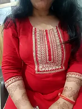 Snapshot of roshni_agrawal0 chatting on February 23, 8:12 am roshni agrawal0 online show from February 23, 8:12 am