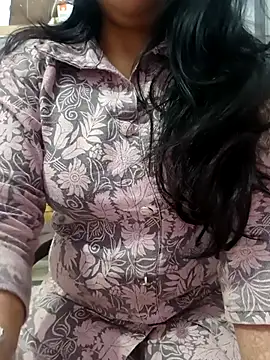 Snapshot of roshni_agrawal0 chatting on February 25, 12:59 pm roshni agrawal0 online show from February 25, 12:59 pm