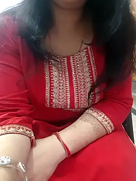 Snapshot of roshni_agrawal0 chatting on February 27, 9:31 am roshni agrawal0 online show from February 27, 9:31 am