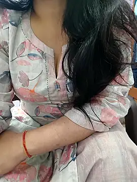 roshni agrawal0 online show from May 4, 2:46 pm