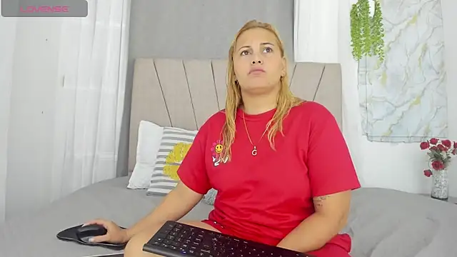 Lady miss    online show from March 23, 12:53 pm