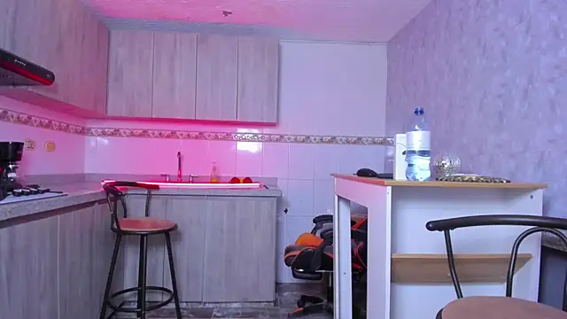 ZaiMoon  online show from January 18, 8:01 pm