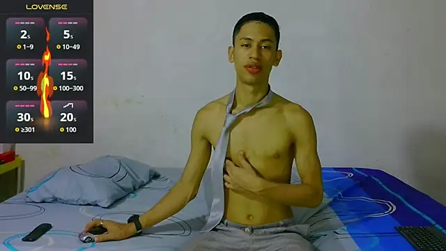Snapshot of dylan_apol0 chatting on April 19, 10:56 pm dylan apol0 online show from April 19, 10:56 pm
