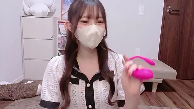 Snapshot of MOEMOE-Q chatting on September 27, 3:39 pm MOEMOE-Q online show from September 27, 3:39 pm