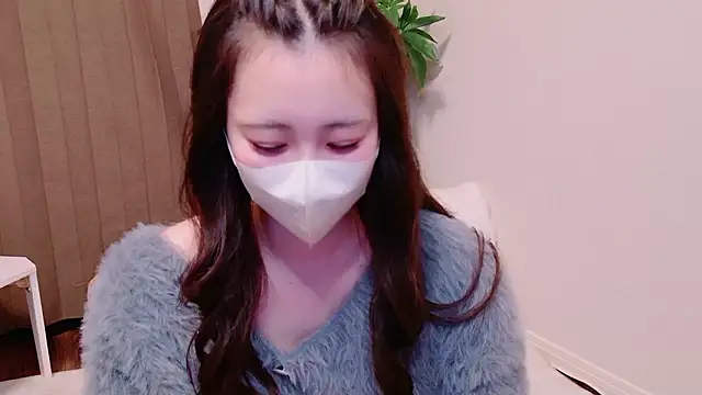 Snapshot of MOEMOE-Q chatting on October 7, 2:58 pm MOEMOE-Q online show from October 7, 2:58 pm