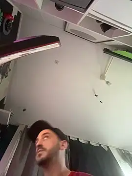 Snapshot of goncas23 chatting on October 5, 9:51 am goncas23 online show from October 5, 9:51 am