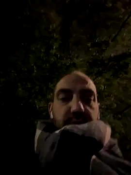 Snapshot of goncas23 chatting on October 9, 3:26 am goncas23 online show from October 9, 3:26 am