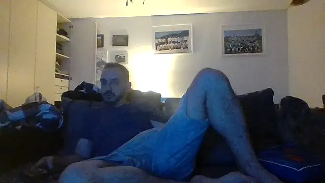 Snapshot of goncas23 chatting on January 13, 10:59 pm goncas23 online show from January 13, 10:59 pm